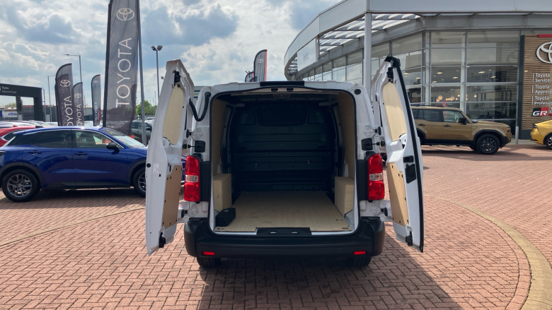 Toyota Proace L2 Diesel 2.0D 145 Icon Van